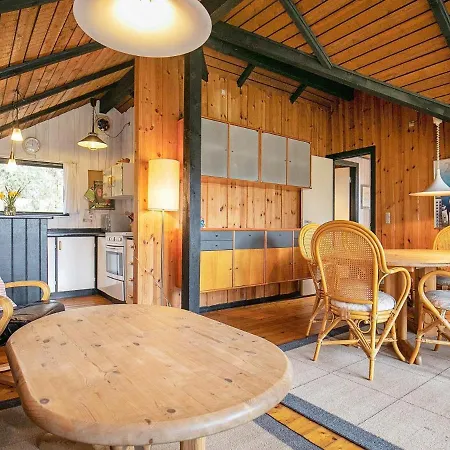 펜션 Three-bedroom Holiday In Vaeggerlose 3 Bøtø By